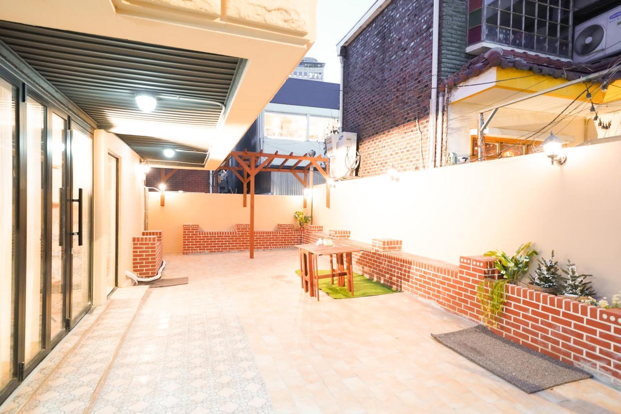 Appartement Romantic Rooftop House à Séoul Extérieur photo
