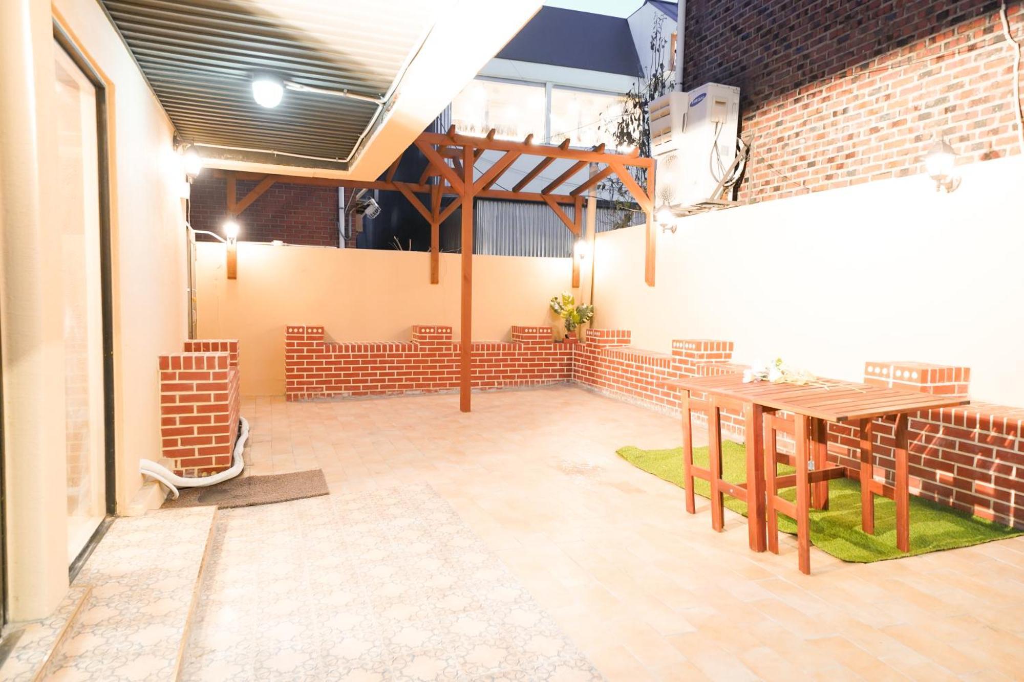 Appartement Romantic Rooftop House à Séoul Extérieur photo